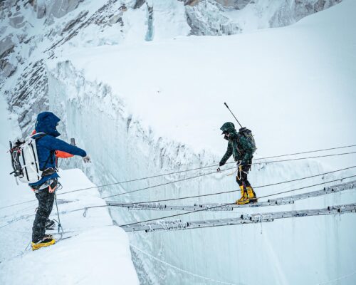 Drawn to the Top of the World, U.S. Climbers Flock to Mount Everest Despite Deadly Risks