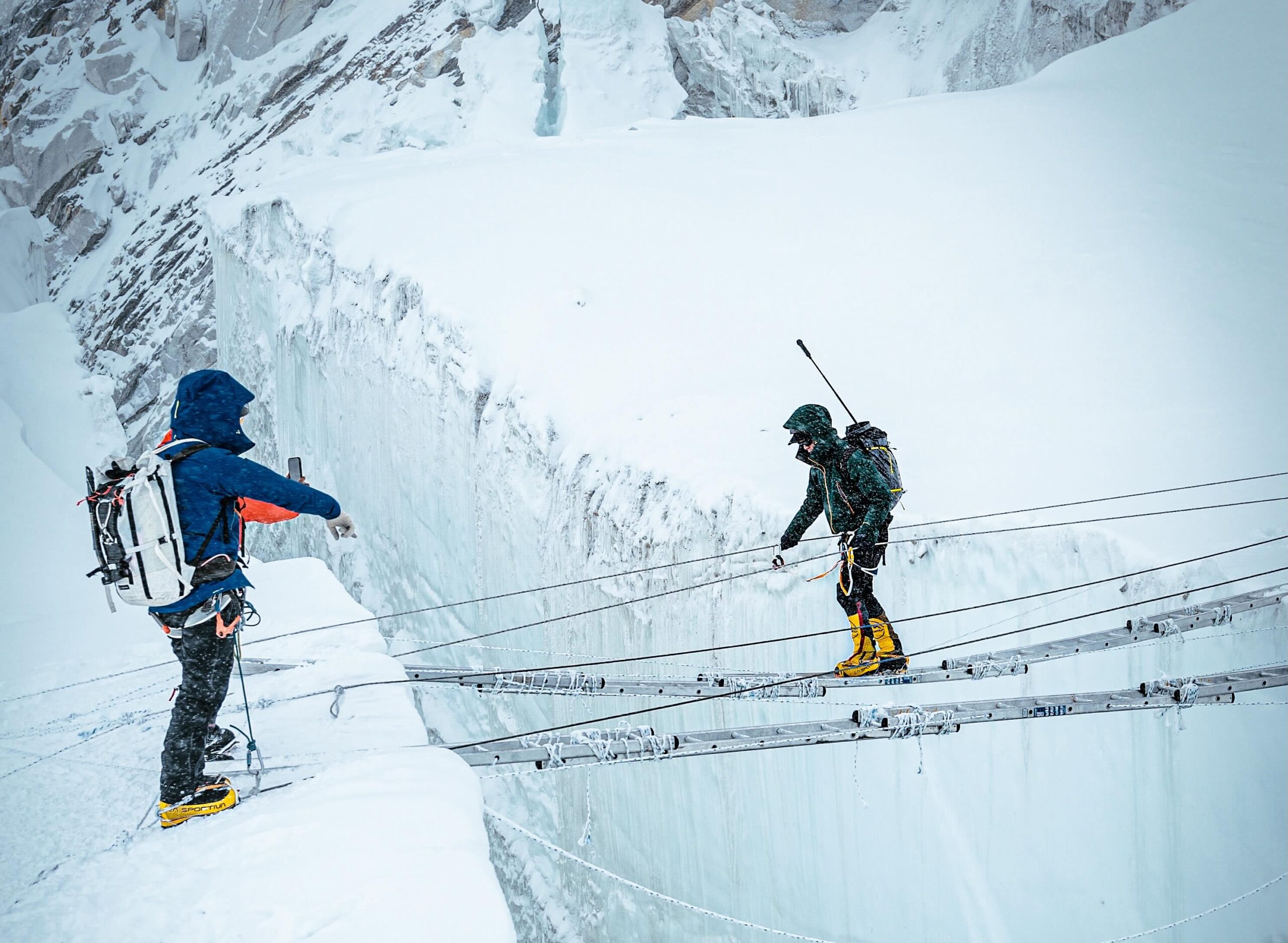Drawn to the Top of the World, U.S. Climbers Flock to Mount Everest Despite Deadly Risks
