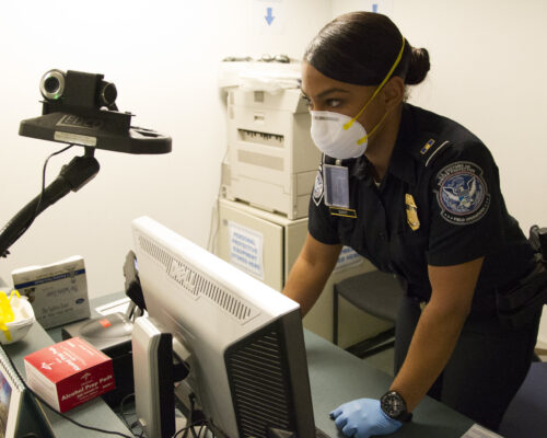 U.S. Extends Ebola-Related Entry Ban Through Aug. 12